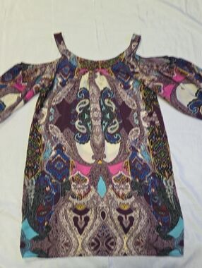 glam Purple and Pink Paisley Cold-Shoulder Tunic
